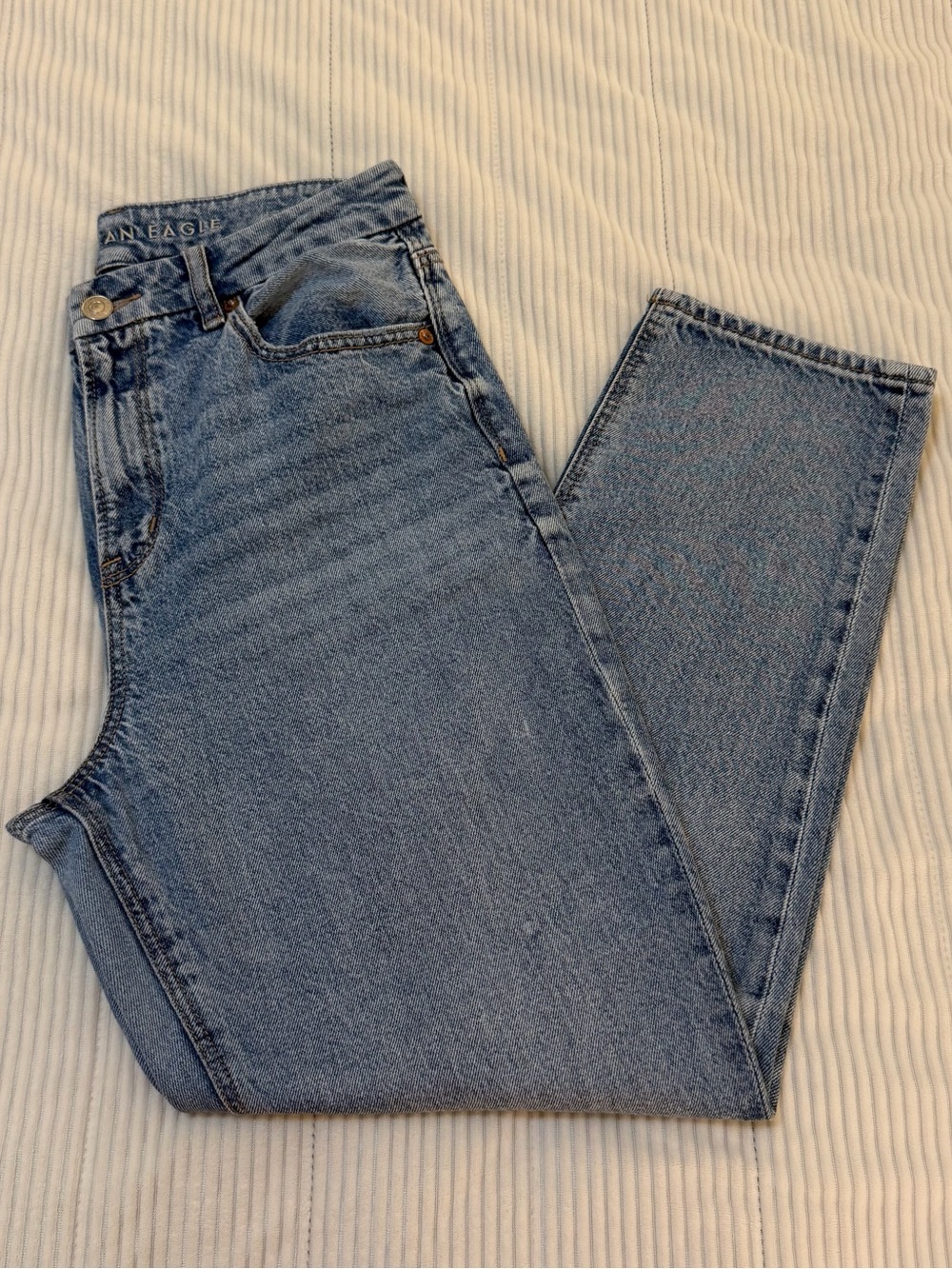 American Eagle Curvy Mom Jeans